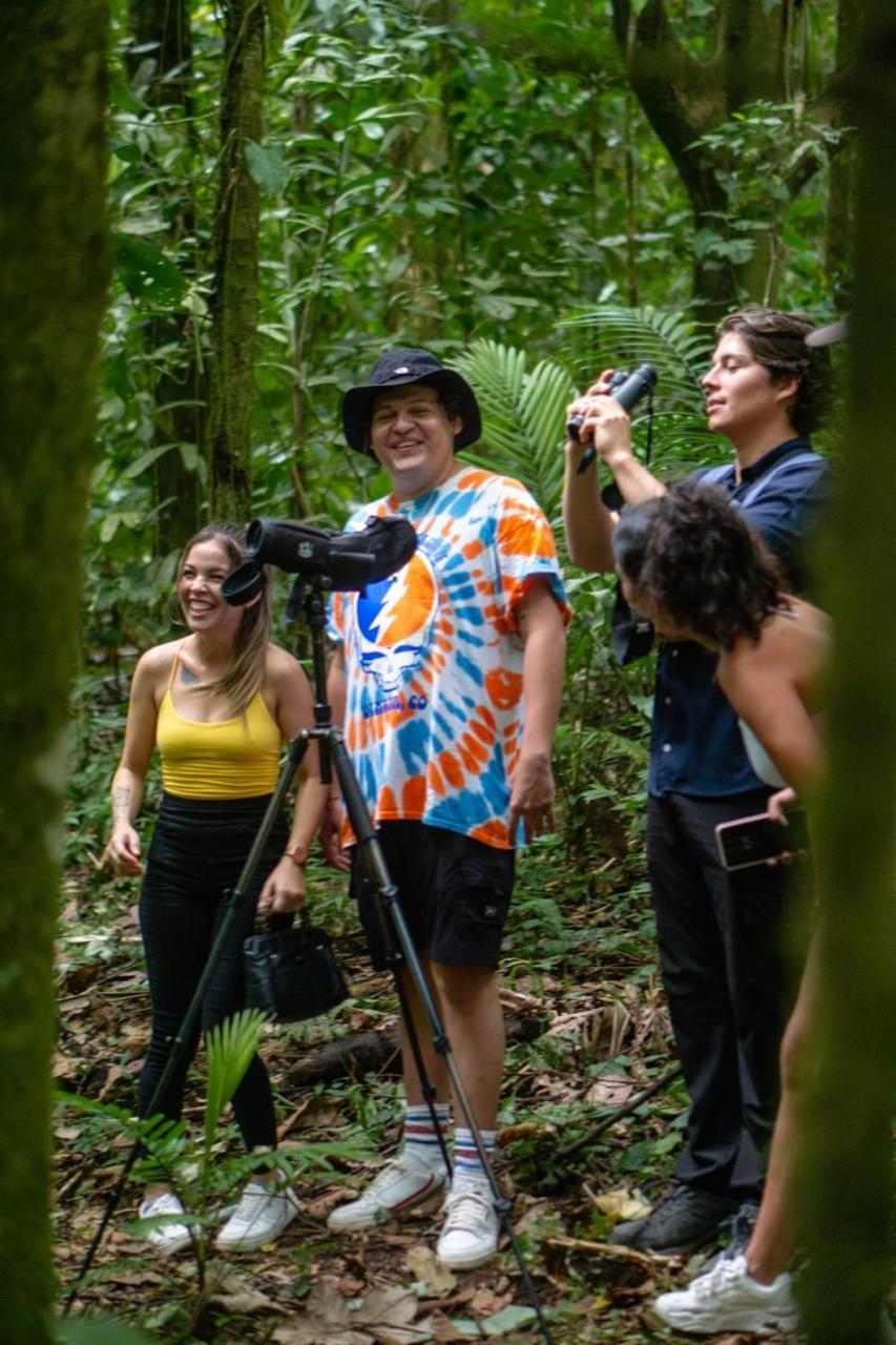 Yellow Tree Suites La Fortuna Bagian luar foto