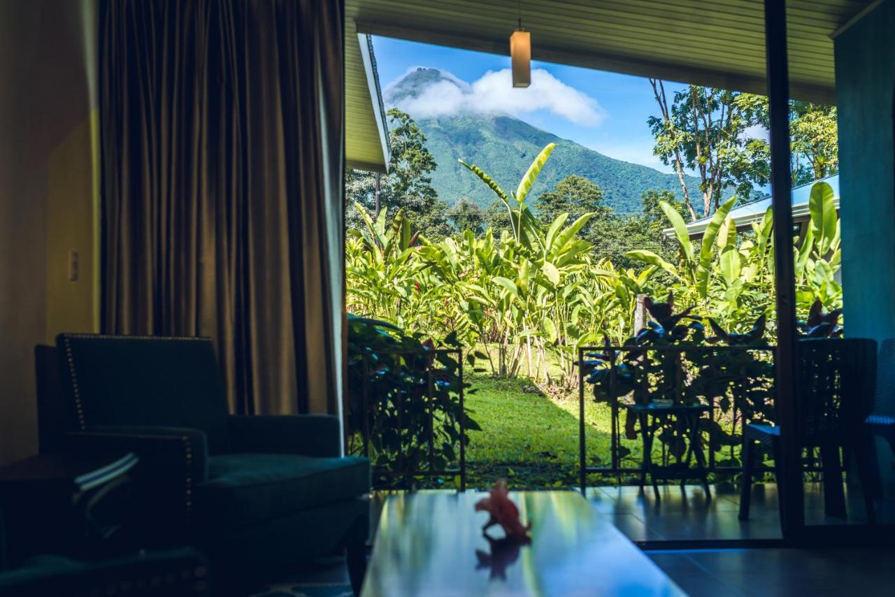 Yellow Tree Suites La Fortuna Bagian luar foto